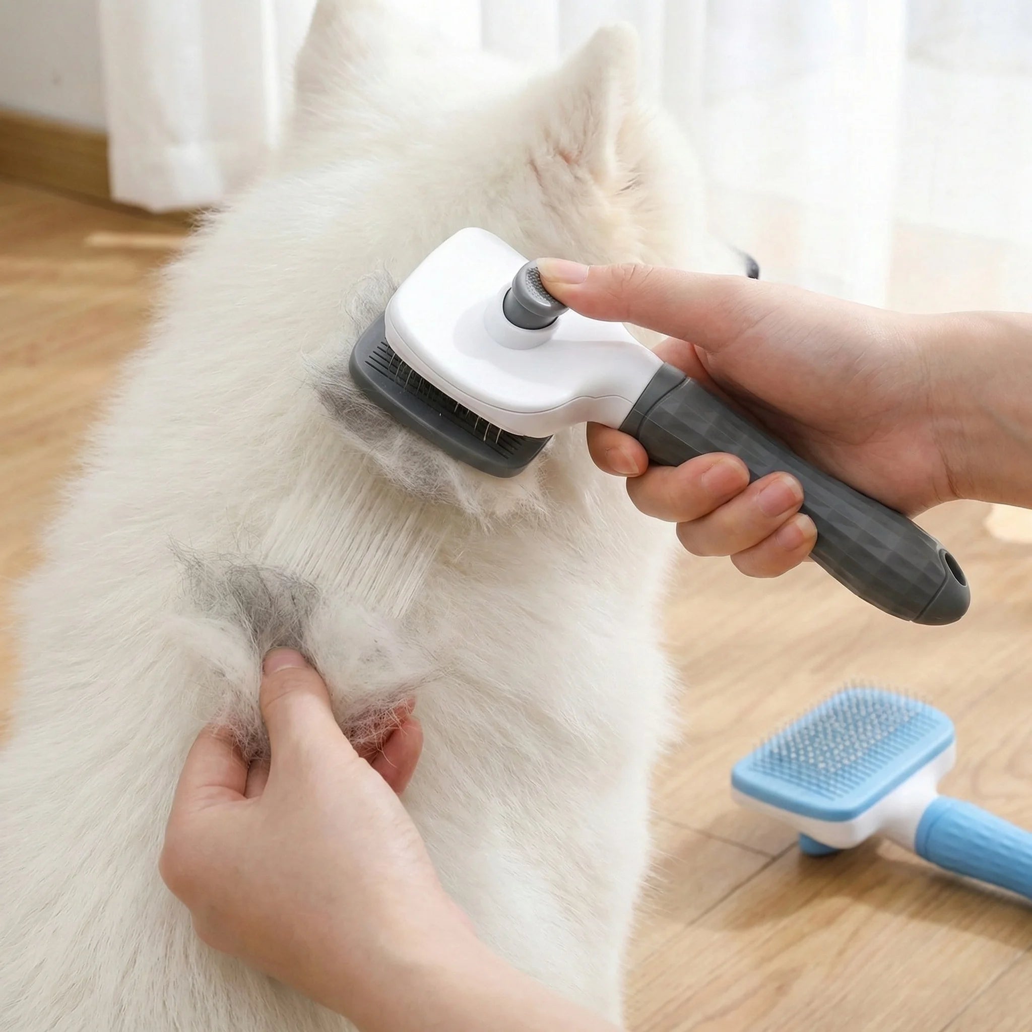 Self-Cleaning Slicker Brush for Dogs & Cats